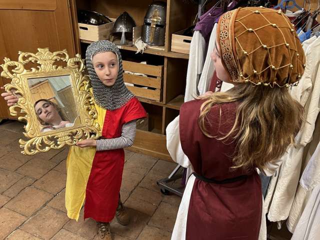 Turniere, Türme und Theater